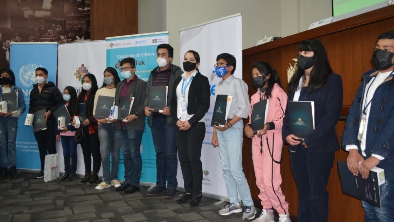 ENTEL otorga servicio de internet a ganadores de concurso de mensajes audiovisuales