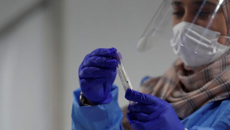 Confirman dos casos de variante ómicron de Covid-19 en Brasil