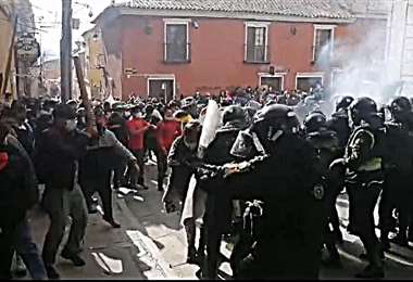 Potosí: cívicos reportan un fallecido tras violenta jornada de movilizaciones
