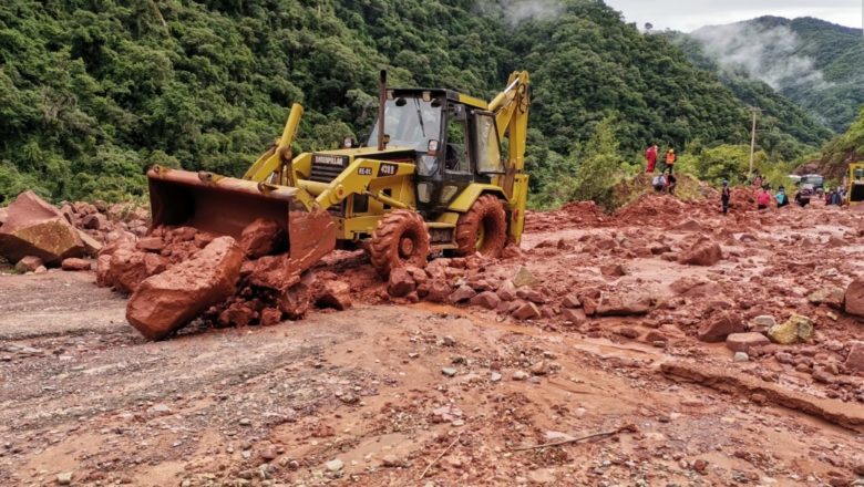 ABC Tarija, realizó limpieza en las zonas donde se registró derrumbes