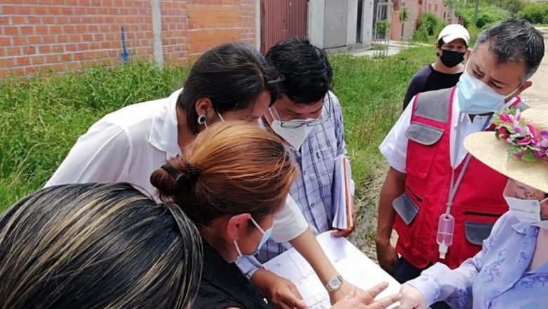 Tarija: Concejales inspeccionan barrio Tabladita 1 evidencian afectación en viviendas por una vertiente