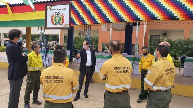 70 brigadistas bolivianos parten mañana a Corrientes y Misiones para apagar los incendios en Argentina