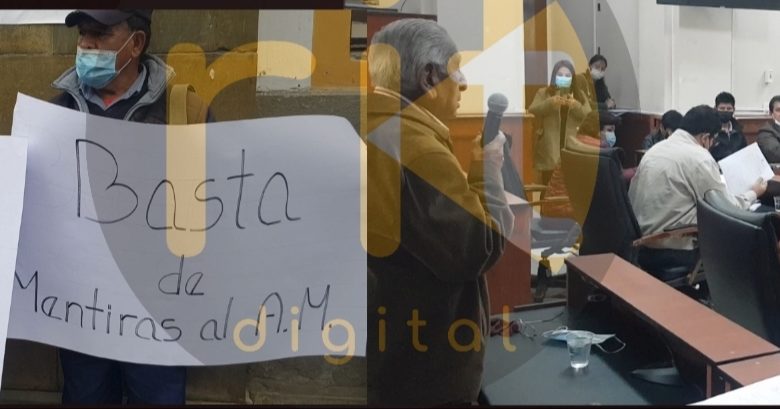 Tarija: Adultos mayores protestan en las puertas de la Asamblea Legislativa, piden al gobernador cumplir con la canasta