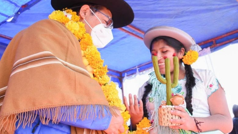 Presidente Arce inicia su agenda en Tarija con entrega de 48 viviendas en El Puente