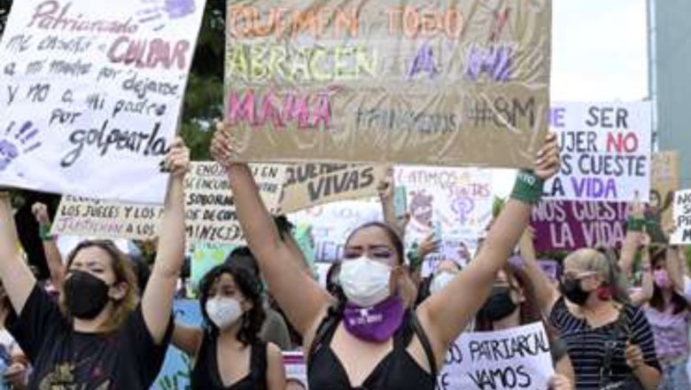 En Bolivia existen 134 denuncias al día por violencia contra la mujer; los feminicidas no soportan el empoderamiento femenino