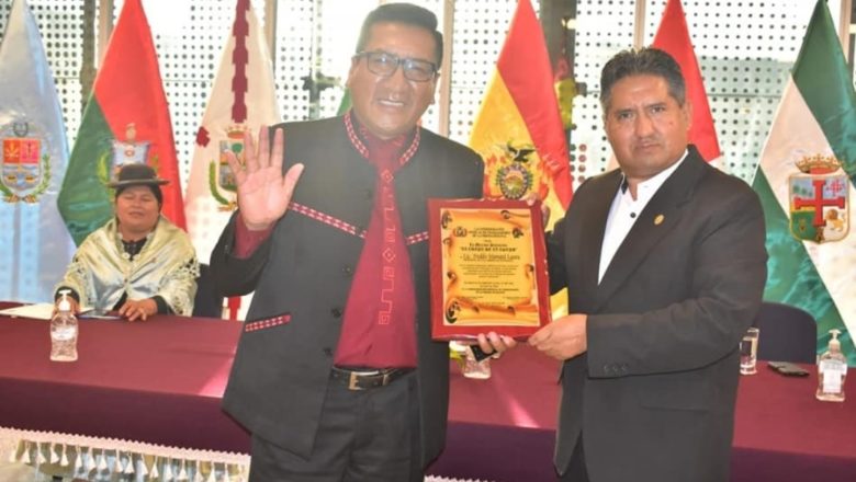 Confederación de trabajadores de la prensa de Bolivia entrega máxima distinción al titular de diputados