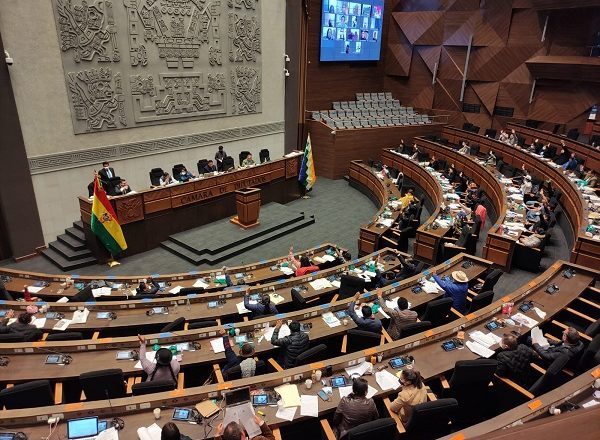 Legislativo cambiará tres leyes para castigar a jueces y fiscales que liberen a feminicidas