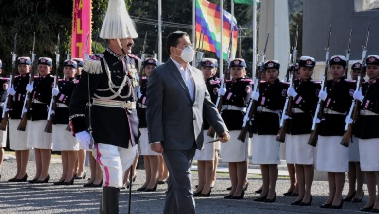 𝗣𝗿𝗲𝘀𝗶𝗱𝗲𝗻𝘁𝗲 𝗔𝗿𝗰𝗲: 𝗩𝗶𝗹𝗹𝗮𝗿𝗿𝗼𝗲𝗹 𝗲𝘀 𝗲𝗹 𝗲𝗷𝗲𝗺𝗽𝗹𝗼 𝗱𝗲 𝗾𝘂𝗲 𝘂𝗻 𝗺𝗶𝗹𝗶𝘁𝗮𝗿 𝘀í 𝗽𝘂𝗲𝗱𝗲 𝗲𝘀𝘁𝗮𝗿 𝗮𝗹 𝗹𝗮𝗱𝗼 𝗱𝗲 𝘀𝘂 𝗽𝘂𝗲𝗯𝗹𝗼 𝘆 𝗻𝗼 𝗱𝗲 𝗴𝗿𝘂𝗽𝗼𝘀 𝗽𝗿𝗶𝘃𝗶𝗹𝗲𝗴𝗶𝗮𝗱𝗼𝘀