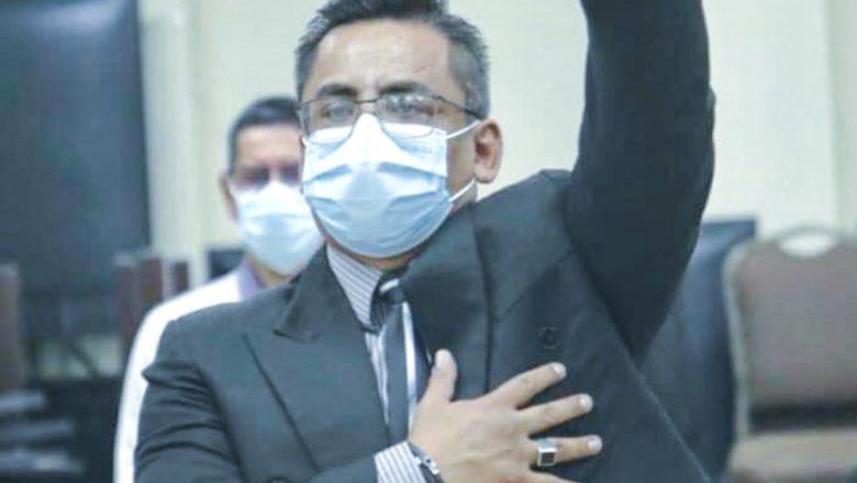 Con la recomendación de reestructurar la CNS José Luis Martínez asume el cargo de Gerente General