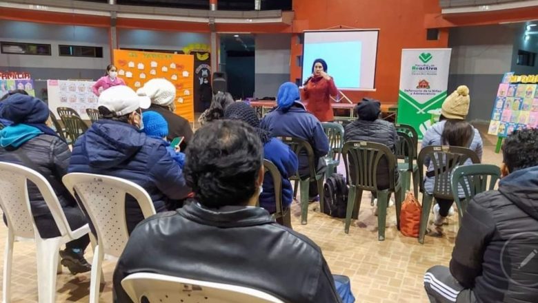 Yacuiba: Para fortalecer las relaciones familiares en la UE. Kínder Raquel C. de Ávila la Alcaldía realiza taller dirigido a padres de familia