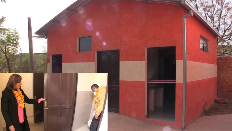 Alcaldía entregó nuevas baterías de baños en beneficio de estudiantes de la UE Alberto Baldiviezo de Tarija