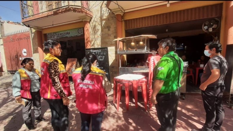 Tarija: Intendencia notifica a vendedores para el despeje de aceras en el barrio Narciso Campero