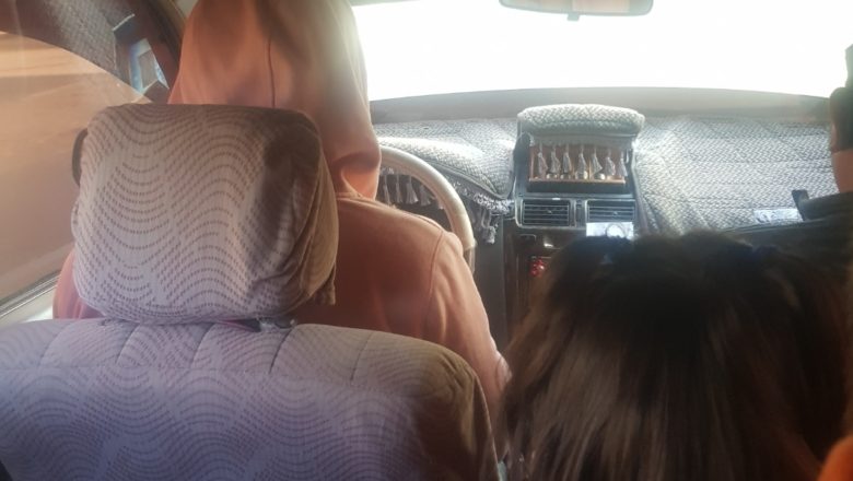 Tarija: Chóferes de Taxi trufi afirma que jefe de línea les indicó que no es necesario usar barbijo y la mampara