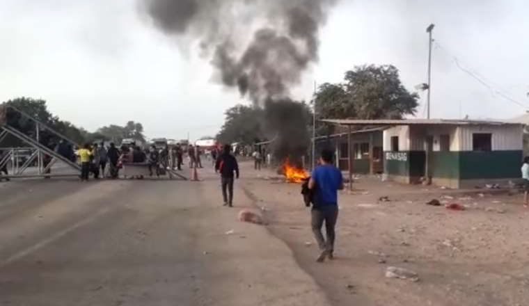 Bagalleros de Yacuiba niegan haber ingresado a una caseta del Senasag para ocasionar destrozos