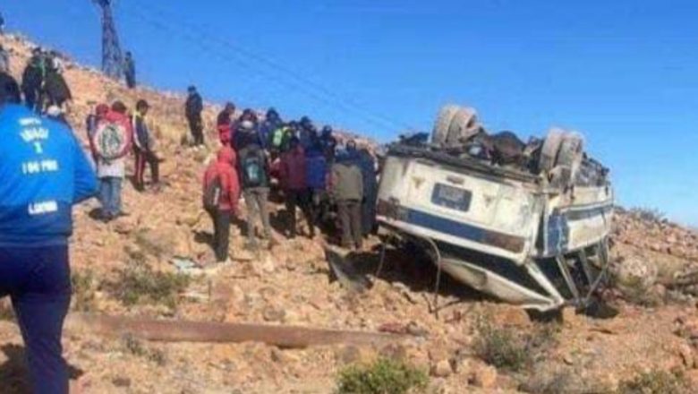 Potosí: Un bus se embarrancó en Cerro Chico, hay 20 mineros heridos