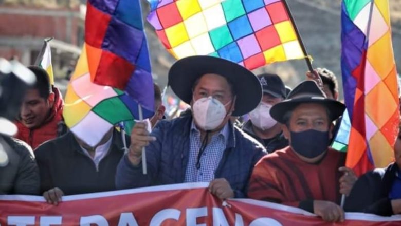 𝗖𝗶𝗲𝗻𝘁𝗼𝘀 𝗱𝗲 𝗺𝗶𝗹𝗲𝘀 𝗱𝗲 𝗯𝗼𝗹𝗶𝘃𝗶𝗮𝗻𝗼𝘀 𝗺𝗮𝗿𝗰𝗵𝗮𝗻 𝗲𝗻 𝘂𝗻𝗮 𝗷𝗼𝗿𝗻𝗮𝗱𝗮 𝗵𝗶𝘀𝘁ó𝗿𝗶𝗰𝗮 𝗲𝗻 𝗱𝗲𝗳𝗲𝗻𝘀𝗮 𝗱𝗲 𝗹𝗮 𝗱𝗲𝗺𝗼𝗰𝗿𝗮𝗰𝗶𝗮 𝘆 𝗲𝗹 𝗚𝗼𝗯𝗶𝗲𝗿𝗻𝗼