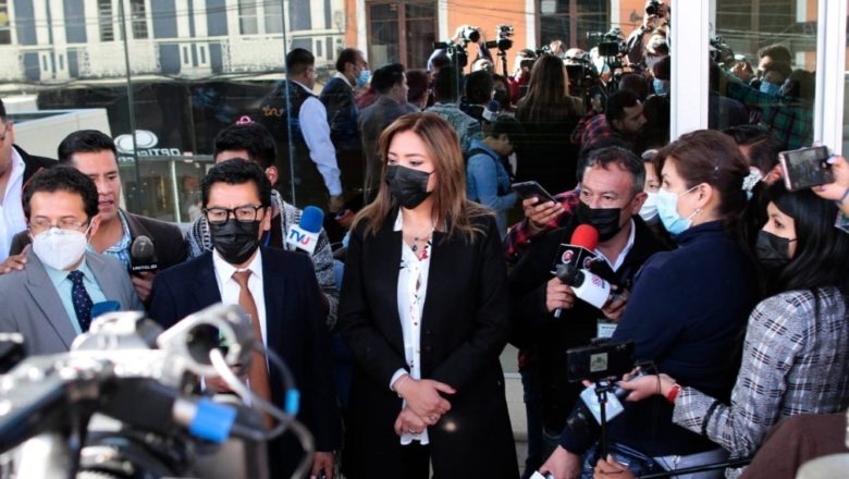 𝗩𝗶𝗰𝗲𝗺𝗶𝗻𝗶𝘀𝘁𝗿𝗮 𝗔𝗹𝗰ó𝗻 𝗱𝗲𝘀𝘁𝗮𝗰𝗮 𝗾𝘂𝗲 𝗲𝗹 𝗽𝗹𝗮𝗻 𝗱𝗲𝗹 𝗕𝗶𝗰𝗲𝗻𝘁𝗲𝗻𝗮𝗿𝗶𝗼 𝗮𝗽𝘂𝗻𝘁𝗮𝗹𝗮 𝗲𝗹 𝗱𝗲𝘀𝗮𝗿𝗿𝗼𝗹𝗹𝗼 𝘆 𝗽𝗿𝗼𝘆𝗲𝗰𝘁𝗮 𝗺𝗲𝗴𝗮𝗼𝗯𝗿𝗮𝘀 𝗽𝗮𝗿𝗮 𝗕𝗼𝗹𝗶𝘃𝗶𝗮