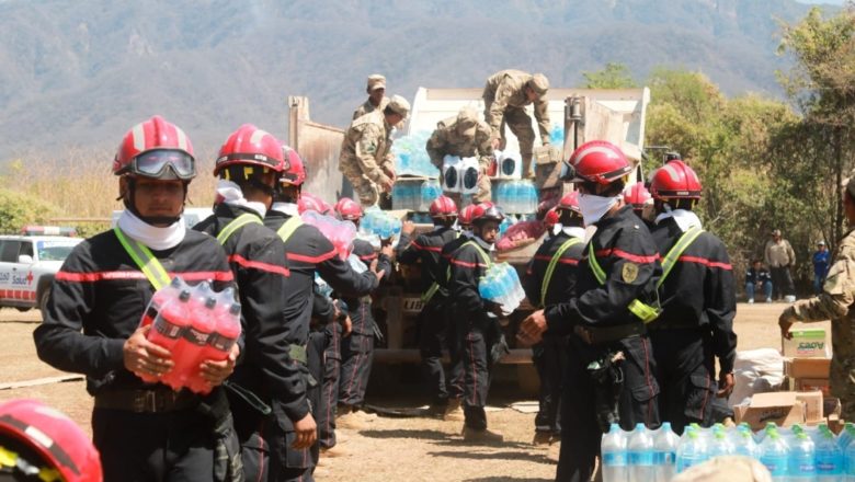<strong>Ministro de defensa llega a Yacuiba para equipar a militares y coordinar con el gobierno regional la tarea de sofocar los incendios en el Aguaragüe</strong>