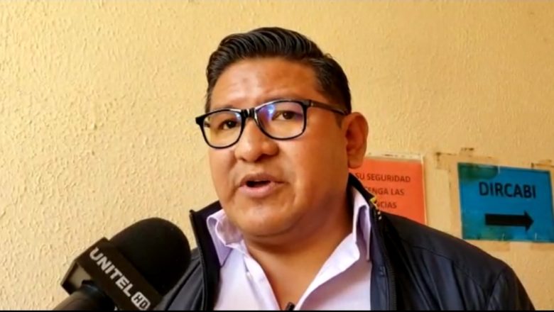 <strong>Gobernador de Tarija estaría incumpliendo con la ley al no entregar las 12 canastas a los adultos mayores</strong>