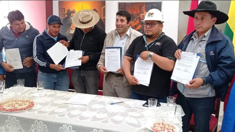 FPS| Firmamos convenio para ejecucion de proyecto de agua potable en Uriondo