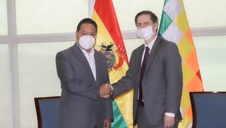 𝗔𝗿𝗰𝗲 𝘆 𝗲𝗹 𝘃𝗶𝗰𝗲𝗽𝗿𝗲𝘀𝗶𝗱𝗲𝗻𝘁𝗲 𝗱𝗲𝗹 𝗕𝗮𝗻𝗰𝗼 𝗠𝘂𝗻𝗱𝗶𝗮𝗹 𝗵𝗮𝗯𝗹𝗮𝗻 𝗱𝗲 𝗽𝗿𝗼𝘆𝗲𝗰𝘁𝗼𝘀 𝗱𝗲 𝗿𝗶𝗲𝗴𝗼, 𝗲𝗻𝗲𝗿𝗴í𝗮𝘀 𝗿𝗲𝗻𝗼𝘃𝗮𝗯𝗹𝗲𝘀 𝘆 𝗽𝗿𝗼𝗱𝘂𝗰𝗰𝗶ó𝗻