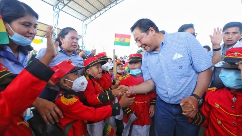 𝗘𝗹 𝗽𝗿𝗲𝘀𝗶𝗱𝗲𝗻𝘁𝗲 𝗟𝘂𝗶𝘀 𝗔𝗿𝗰𝗲 𝗶𝗻𝗮𝘂𝗴𝘂𝗿𝗮 𝗲𝗹 𝗽𝗮𝗴𝗼 𝗱𝗲𝗹 𝗕𝗼𝗻𝗼 𝗝𝘂𝗮𝗻𝗰𝗶𝘁𝗼 𝗣𝗶𝗻𝘁𝗼 𝗲𝗻 𝗲𝗹 𝗺𝘂𝗻𝗶𝗰𝗶𝗽𝗶𝗼 𝗱𝗲 𝗪𝗮𝗿𝗻𝗲𝘀 𝗦𝗮𝗻𝘁𝗮 𝗖𝗿𝘂𝘇