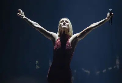 Céline Dion cancela conciertos europeos por enfermedad