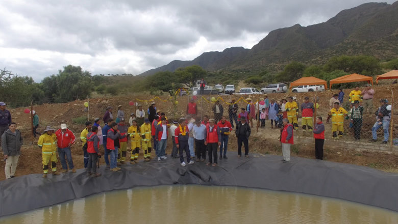 Alcalde Torres entrega 4 represas para almacenar de 12 MM de litros de agua en Laderas Norte
