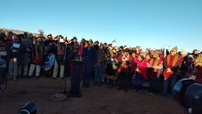 Año Nuevo Aymara: Arce y Choquehuanca reciben los primeros rayos del sol en Tiwanaku