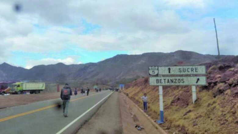 Hecho de tránsito deja tres muertos y dos heridos en Potosí