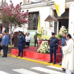 Con los brazos abiertos, Alcalde de Tarija recibe la visita de la Virgencita de Chaguaya