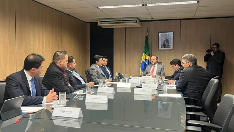 Bolivia y Brasil acuerdan negociar memorándum para un plan de UPSTRAM e inversiones en el sector petrolero