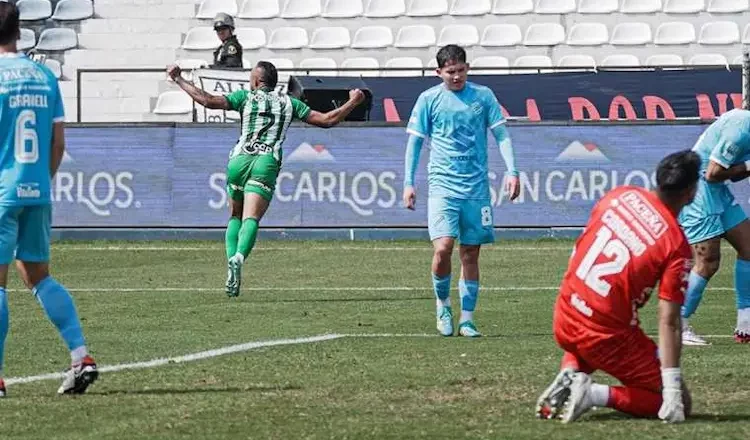 Bolívar perdió (2-0) la final del cuadrangular en Perú ante Atlético Nacional de Colombia
