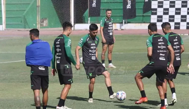 Álvarez y Paniagua, los invitados, también viajan con el grupo hacia EEUU