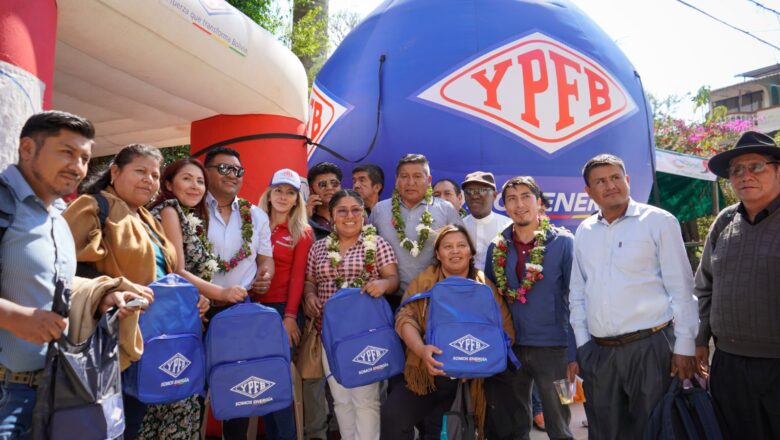 Más de 2,3 millones de habitantes de La Paz se benefician con gas domiciliario