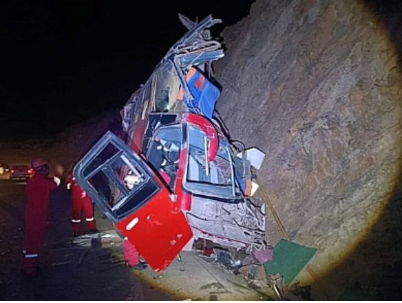 Sube a 15 número de fallecidos por accidente de bus Narváez, ATT anuncia sanciones a la empresa