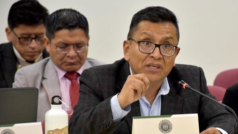 Defensor urge al TSE sancionar actos de racismo durante proceso electoral