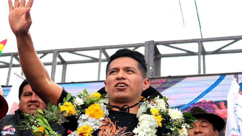 Andrónico afirma que es “blanco de ataques” y pide a sectores sociales “mantenerse pie de lucha”