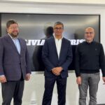 Samuel designa a José Gabriel Espinoza como líder de su equipo económico