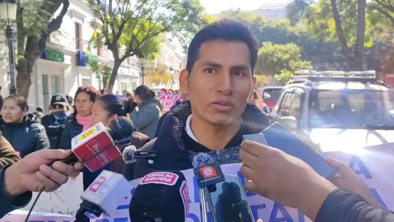 Fed. Micro empresarios de Tarija marcharon, exigen la regulación de la venta de la materia prima