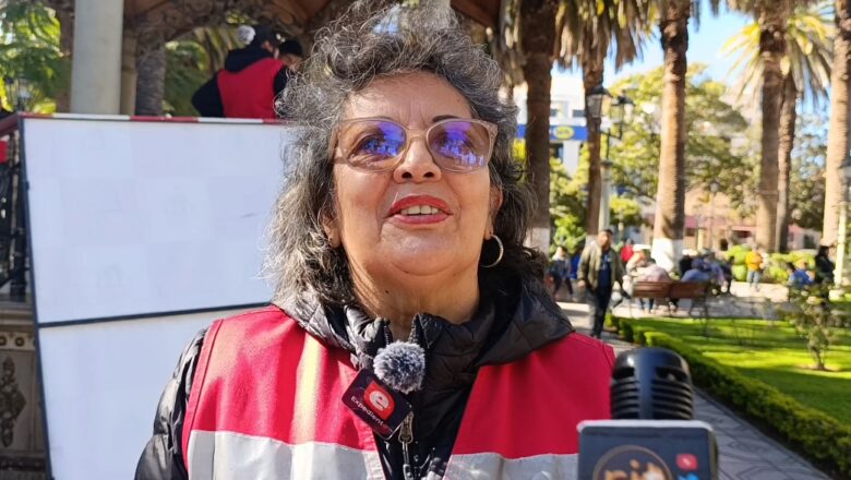 Instituciones realizaron caminata por la conciencia contra el abuso a la vejez en Tarija