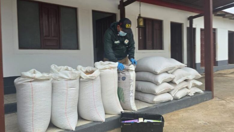 En dos operativos de la Armada Boliviana se afectó al contrabando por valor de Bs. 346.000