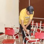 Gobierno Municipal  de Villa Montes entrega mobiliario a la Unidad Educativa “ Julio Crevaux”