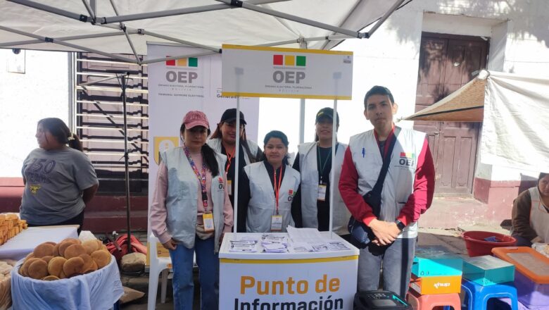 TED Tarija lleva información electoral a la Feria de Santa Anita