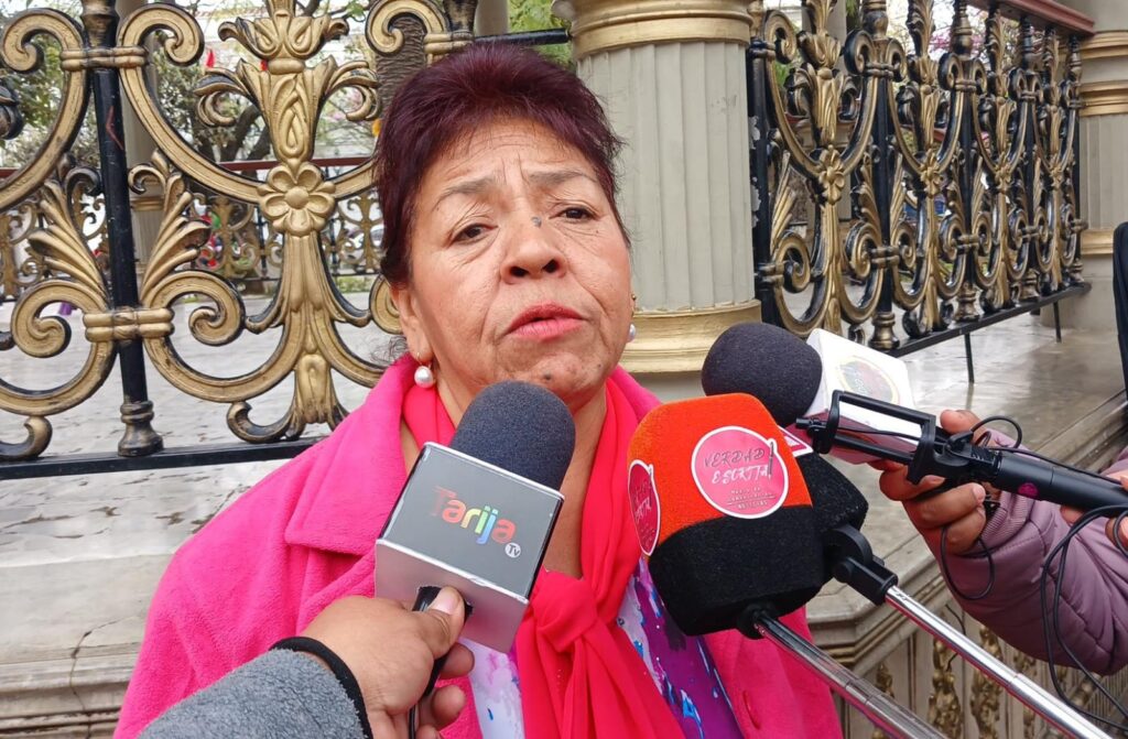 Asambleísta García alerta pacientes con cáncer en Tarija sin medicamentos ni apoyo del Gobierno