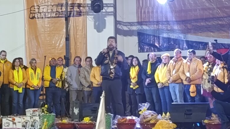 Samuel Doria Medina promete impulsar el vino, el agro y el emprendimiento en cierre de campaña en Tarija