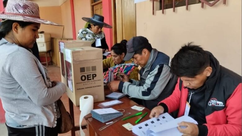 Cívicos de Tarija instan a la población a emitir un voto consciente en estas elecciones nacionales