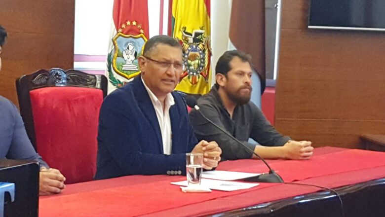 Gobernador de Tarija asegura que Rodrigo Paz ganó gracias al voto masista