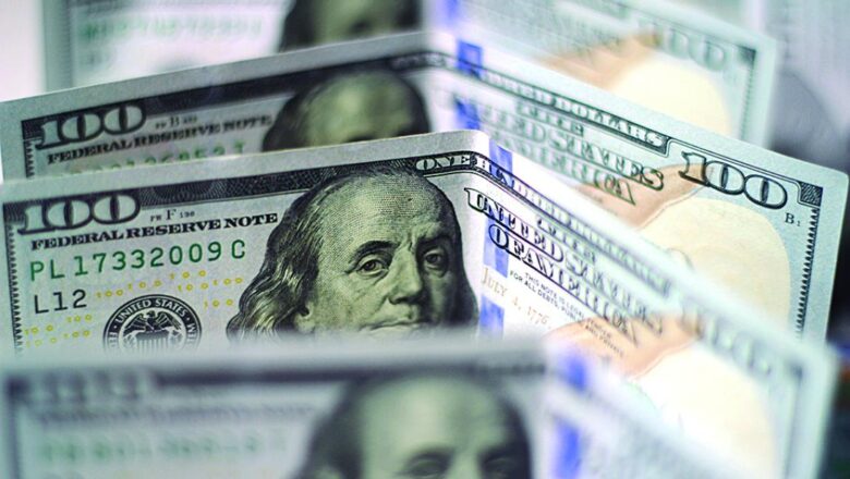 El dólar paralelo cae por debajo de los Bs 13 en medio del reacomodo político tras el colapso del MAS