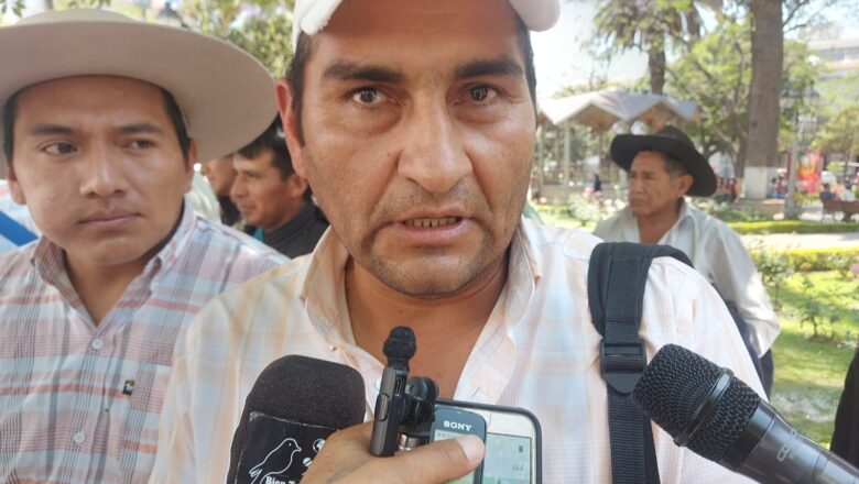 Campesinos que apoyaban a Andrónico anuncian respaldo a Rodrigo Paz en la segunda vuelta